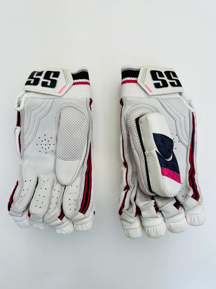 BATTING GLOVES SNR ( Men ) HITECH